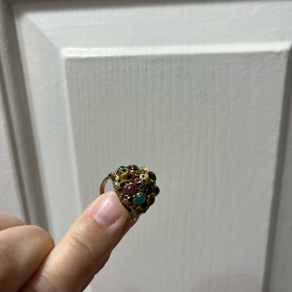 18K yellow gold multi gemstone Thai princess harem antique dome ring size 7. - Picture 9 of 16